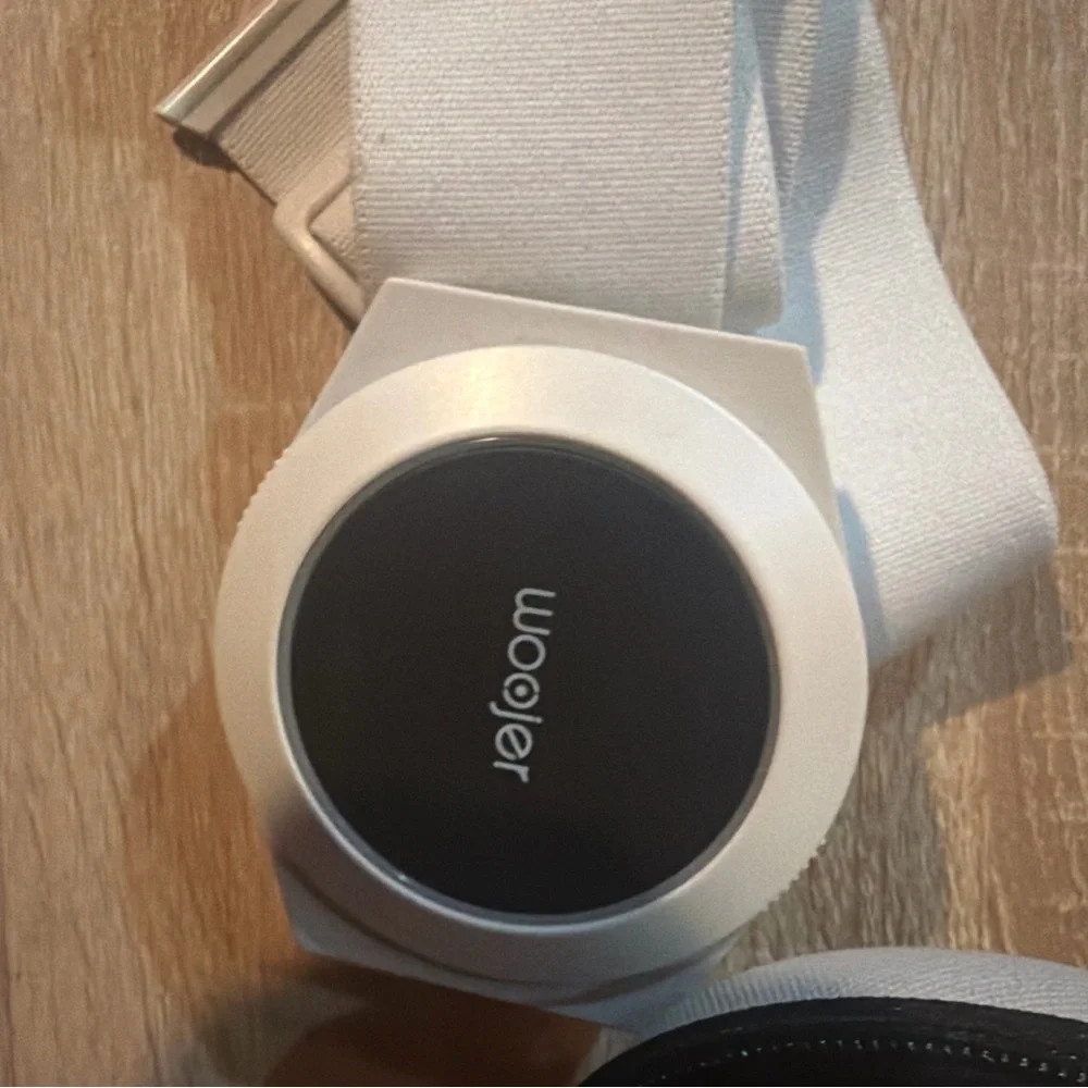 Woojer‎ Strap Edge White Haptic Bass Meta VR Compatible Immersive body strap